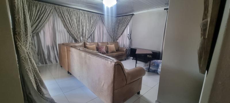 5 Bedroom Property for Sale in Marula Heights Limpopo