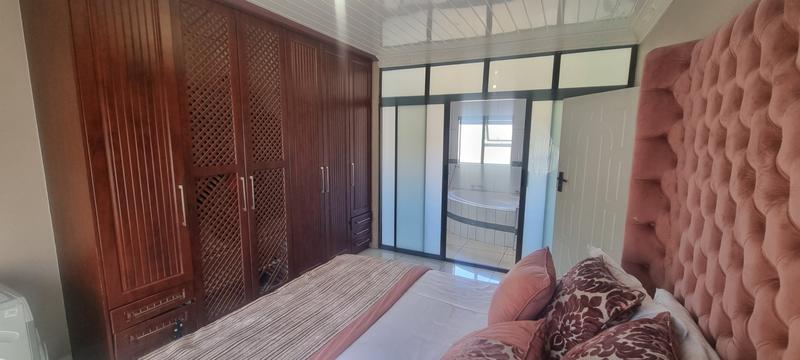 5 Bedroom Property for Sale in Marula Heights Limpopo