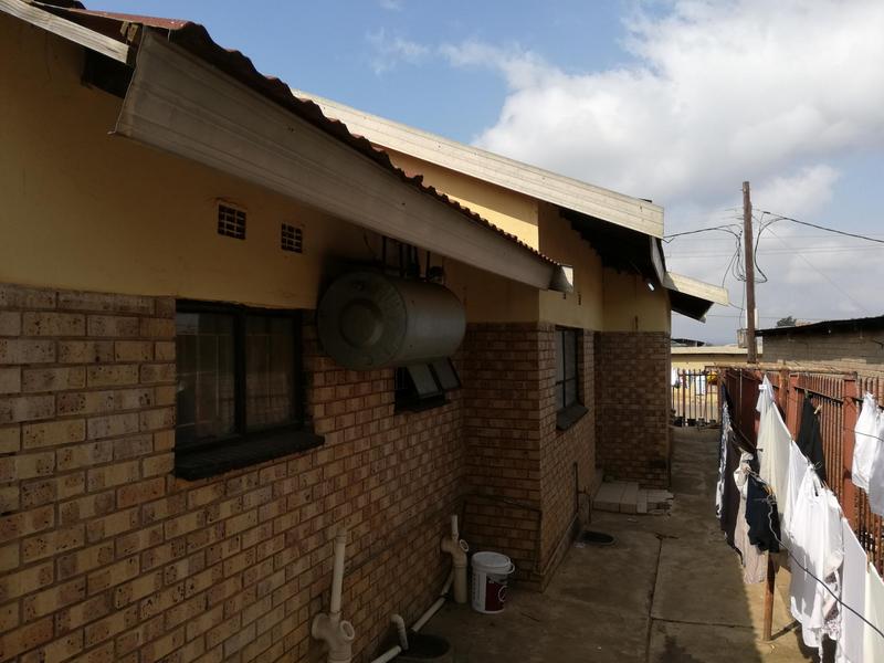 5 Bedroom Property for Sale in Tshikota Limpopo