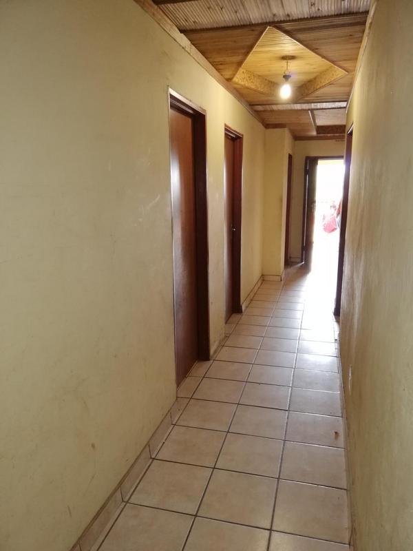 5 Bedroom Property for Sale in Tshikota Limpopo