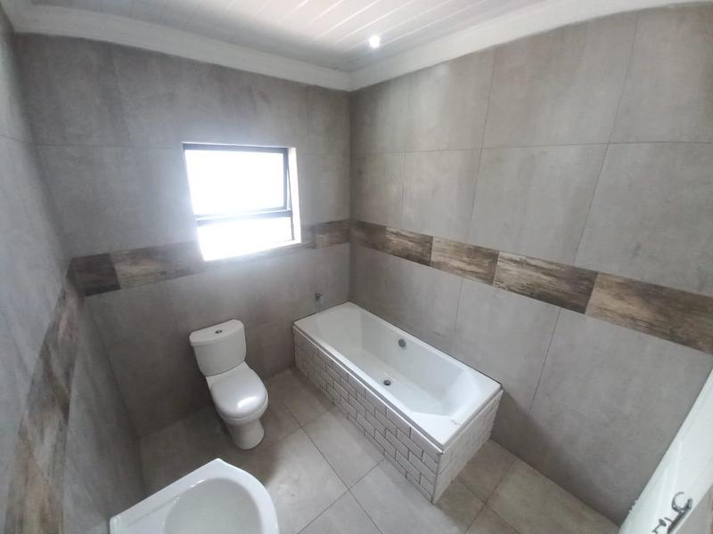 3 Bedroom Property for Sale in Mahlasedi Park Limpopo