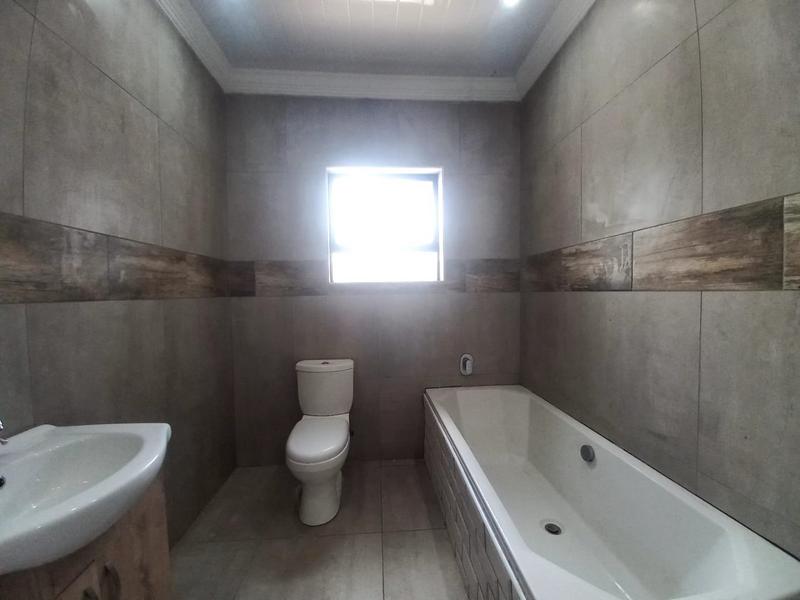 3 Bedroom Property for Sale in Mahlasedi Park Limpopo