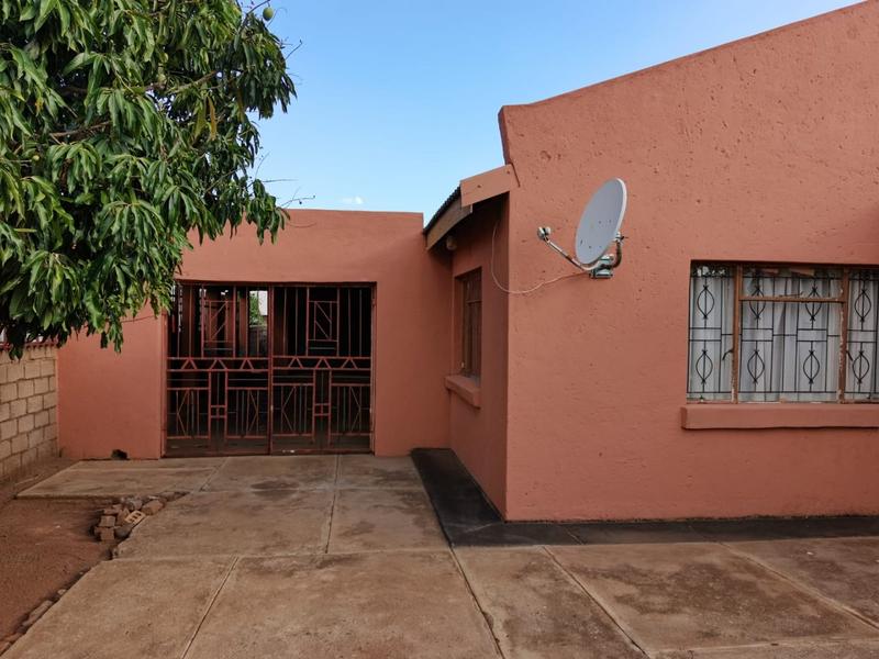 5 Bedroom Property for Sale in Lebowakgomo Limpopo