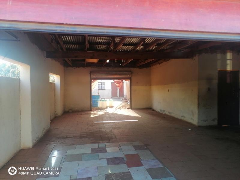 7 Bedroom Property for Sale in Mahwelereng Limpopo