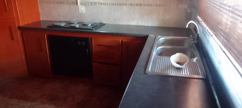 3 Bedroom Property for Sale in Mahwelereng Limpopo