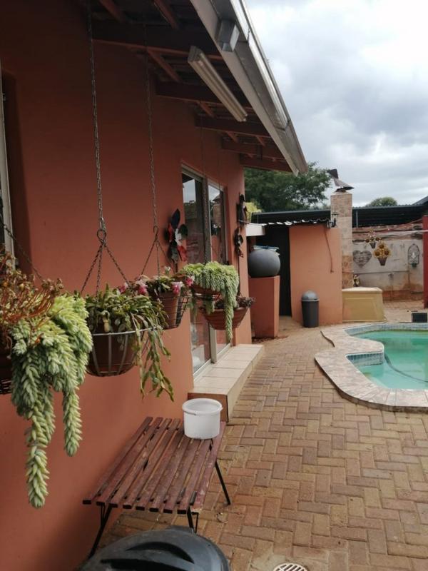 5 Bedroom Property for Sale in Impala Park Limpopo