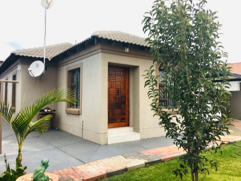 3 Bedroom Property for Sale in Mahlasedi Park Limpopo