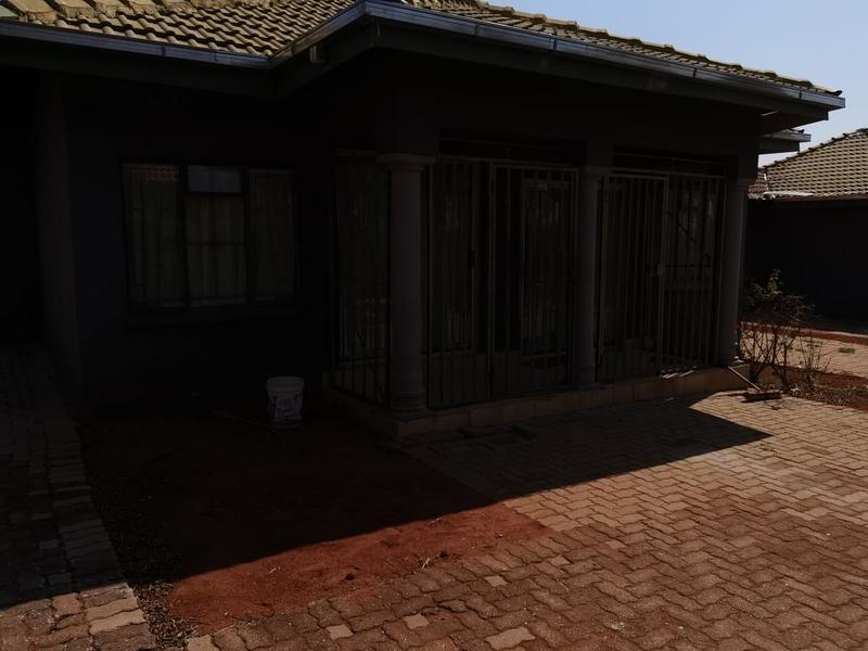 3 Bedroom Property for Sale in Myngenoegen A H Limpopo