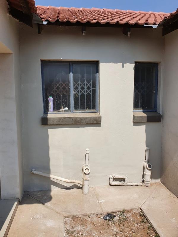 To Let 3 Bedroom Property for Rent in Lesedi Park Limpopo