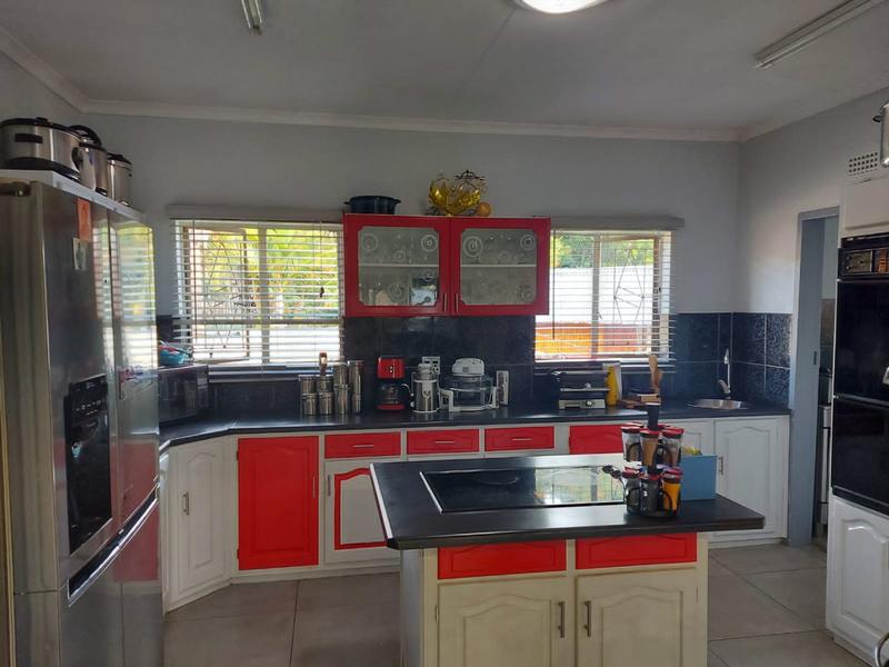 To Let 5 Bedroom Property for Rent in Bendor Limpopo