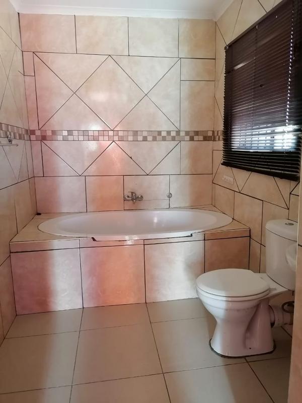 To Let 3 Bedroom Property for Rent in Seshego Limpopo