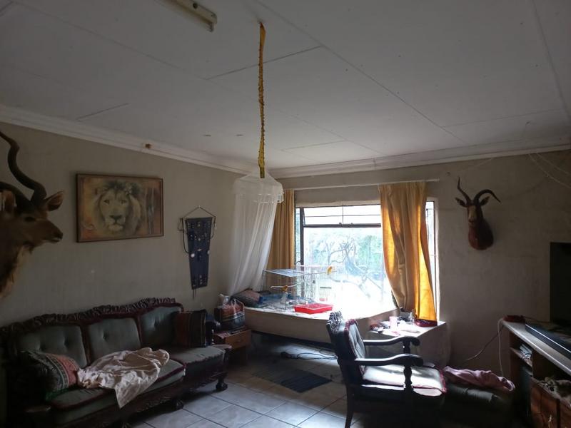 5 Bedroom Property for Sale in Leeukuil AH Limpopo
