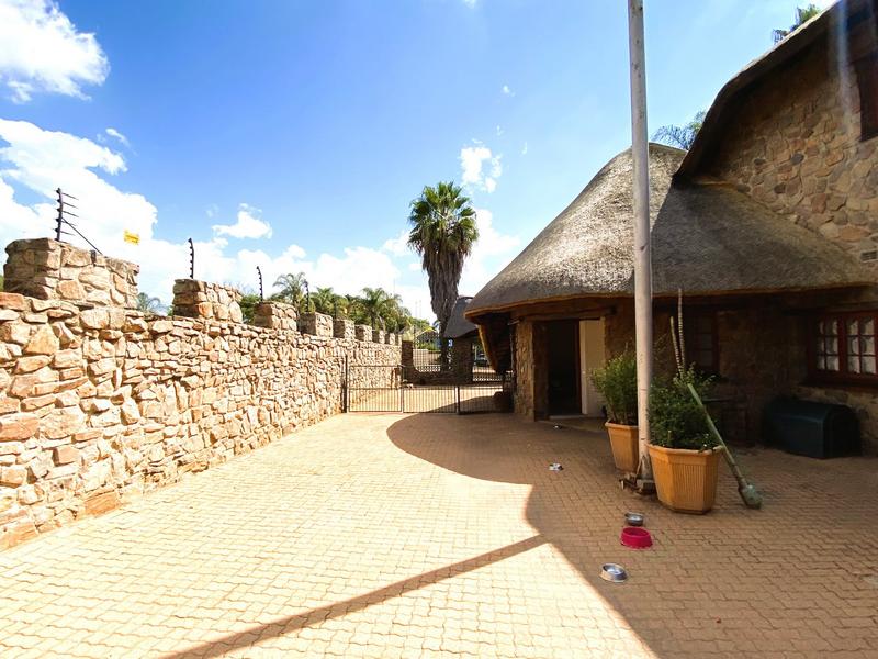 5 Bedroom Property for Sale in Silwerkruin Limpopo