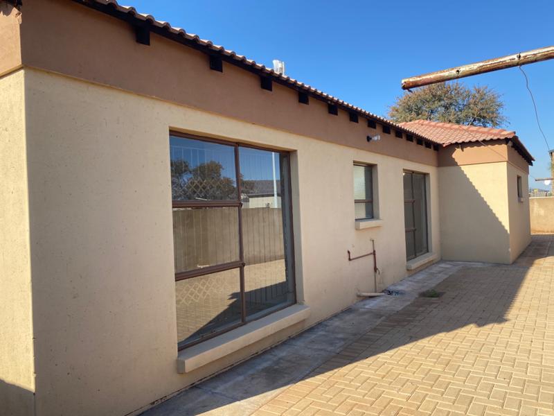 To Let 3 Bedroom Property for Rent in Chroompark Limpopo