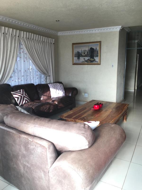 5 Bedroom Property for Sale in Chroompark Limpopo