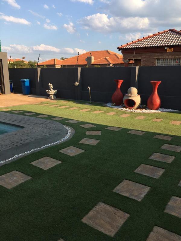 5 Bedroom Property for Sale in Chroompark Limpopo