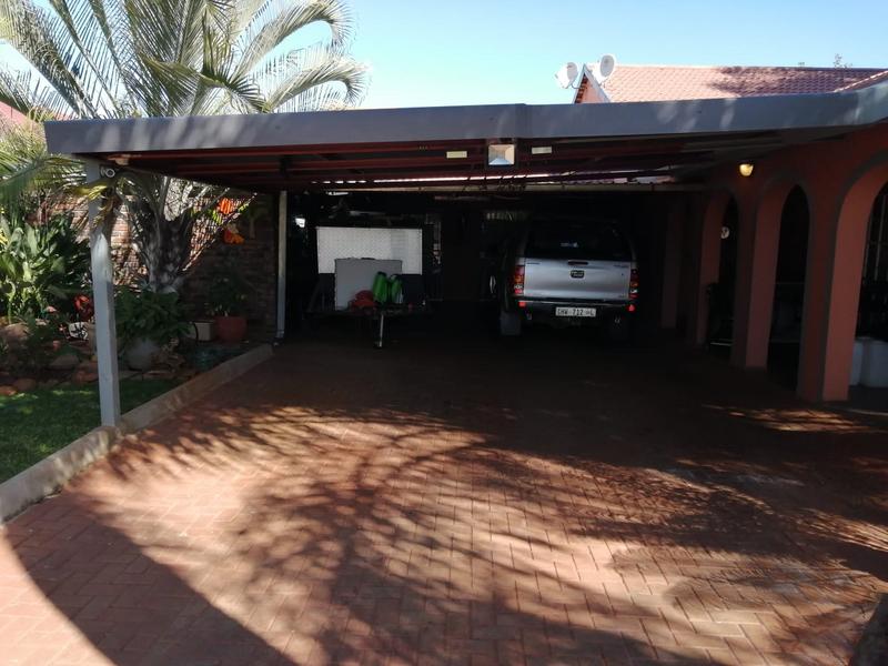5 Bedroom Property for Sale in Impala Park Limpopo