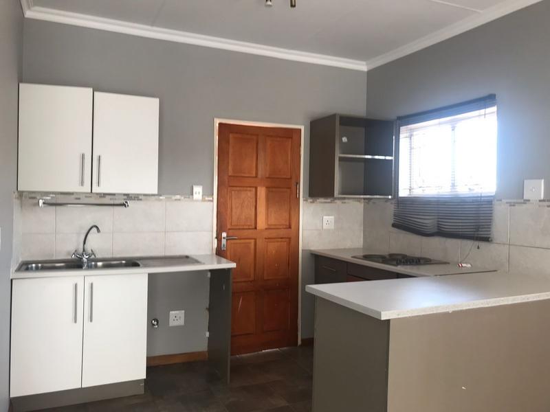 To Let 2 Bedroom Property for Rent in Chroompark Limpopo