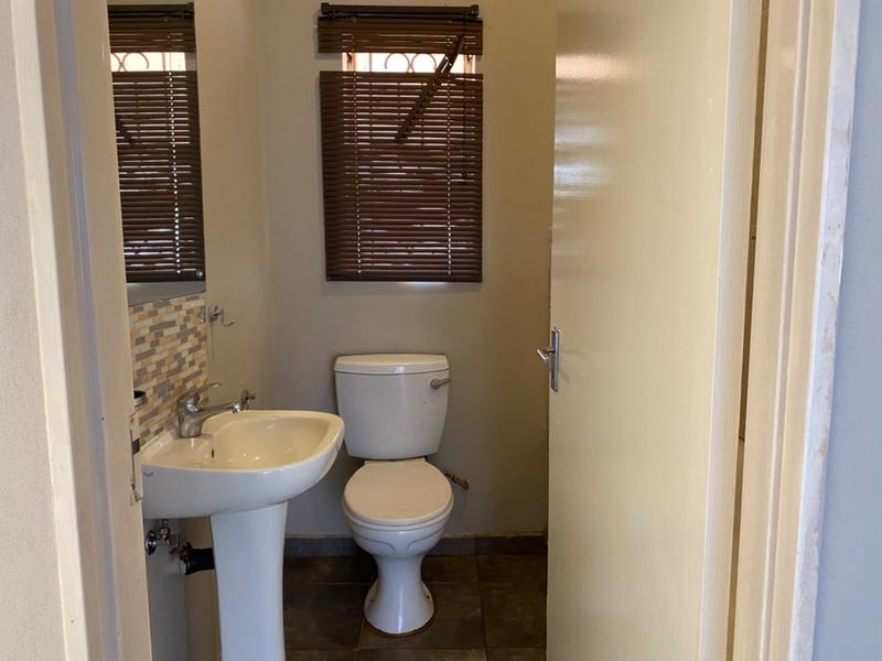 To Let 2 Bedroom Property for Rent in Chroompark Limpopo