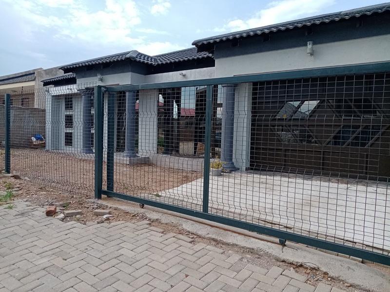 3 Bedroom Property for Sale in Polokwane Ext 78 Limpopo