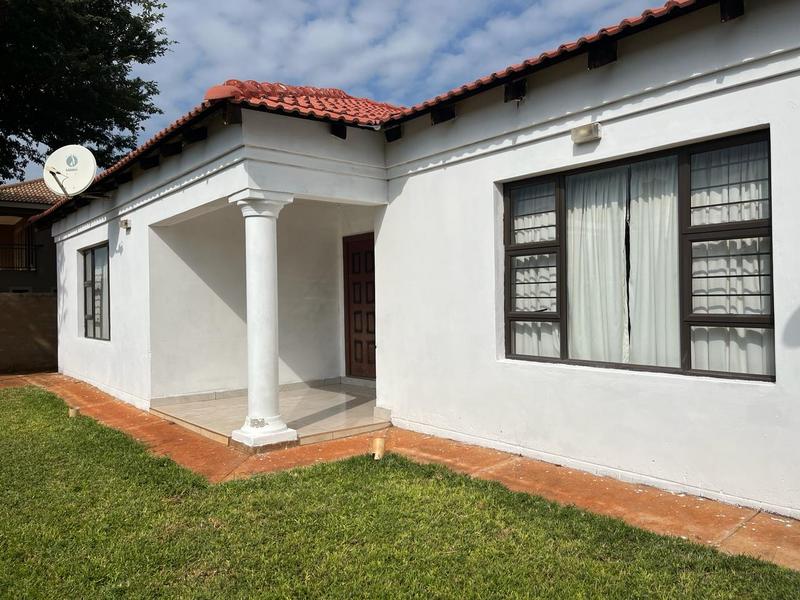 To Let 4 Bedroom Property for Rent in Chroompark Limpopo
