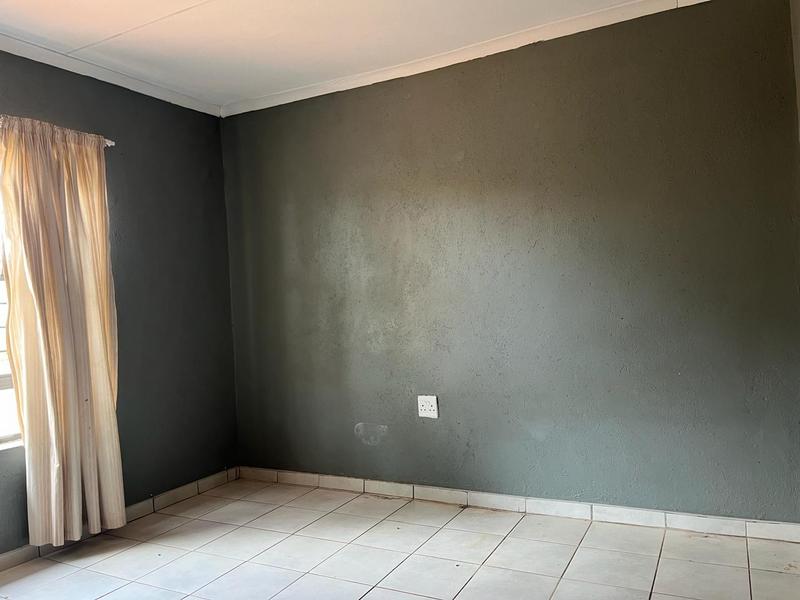 To Let 4 Bedroom Property for Rent in Chroompark Limpopo