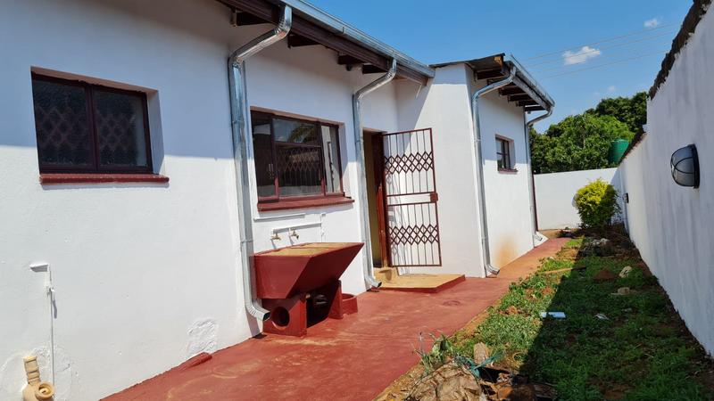 2 Bedroom Property for Sale in Shayandima Limpopo
