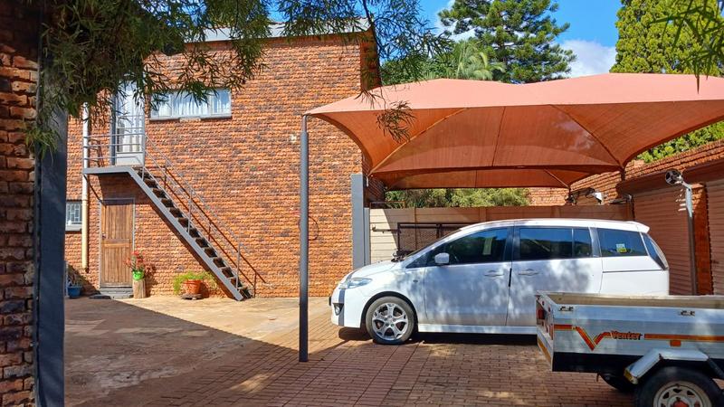 5 Bedroom Property for Sale in Flora Park Limpopo