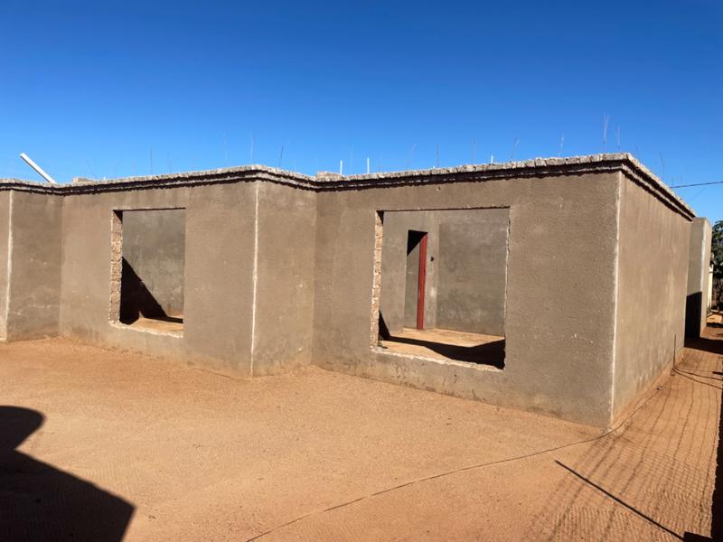 5 Bedroom Property for Sale in Madiba Limpopo