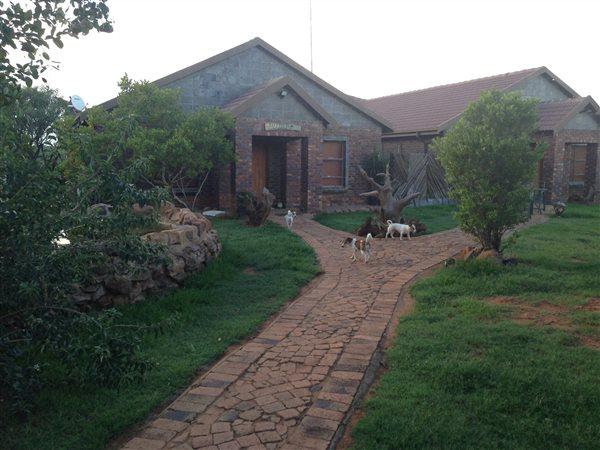 6 Bedroom Property for Sale in Vaalwater Limpopo