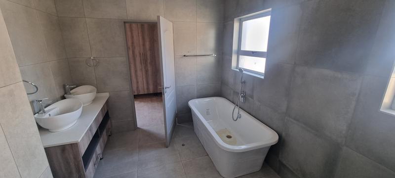 3 Bedroom Property for Sale in Eagles Crest Limpopo