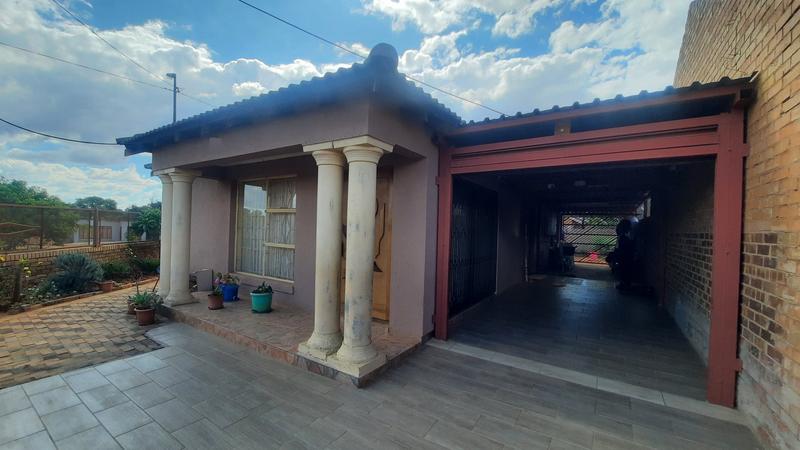 3 Bedroom Property for Sale in Westenburg Limpopo