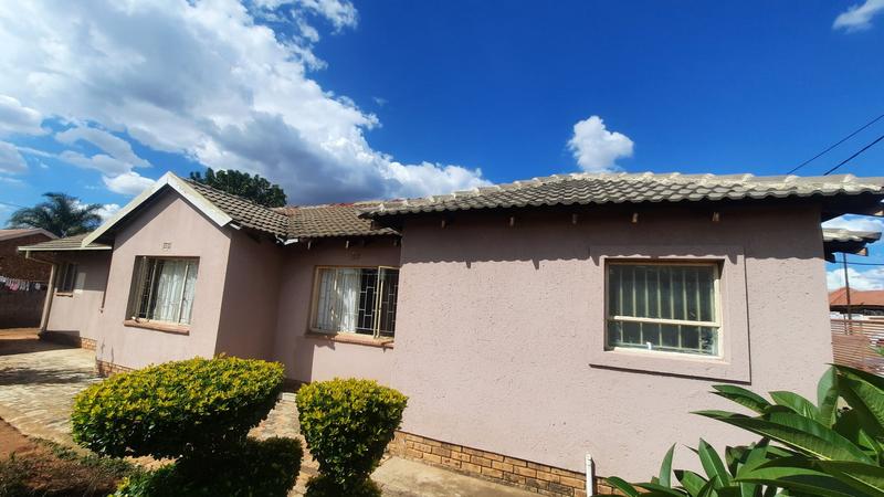 3 Bedroom Property for Sale in Westenburg Limpopo