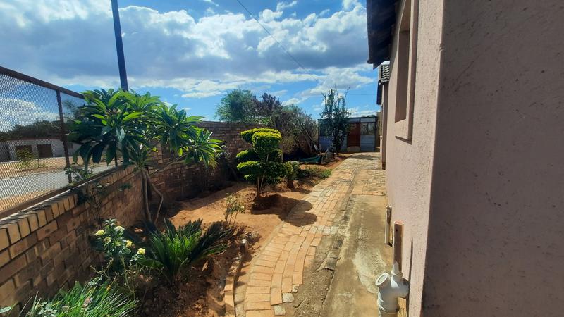 3 Bedroom Property for Sale in Westenburg Limpopo