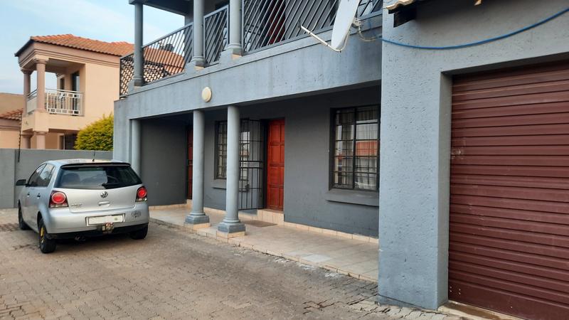 6 Bedroom Property for Sale in Mahlasedi Park Limpopo