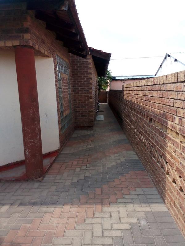 6 Bedroom Property for Sale in Seshego A Limpopo