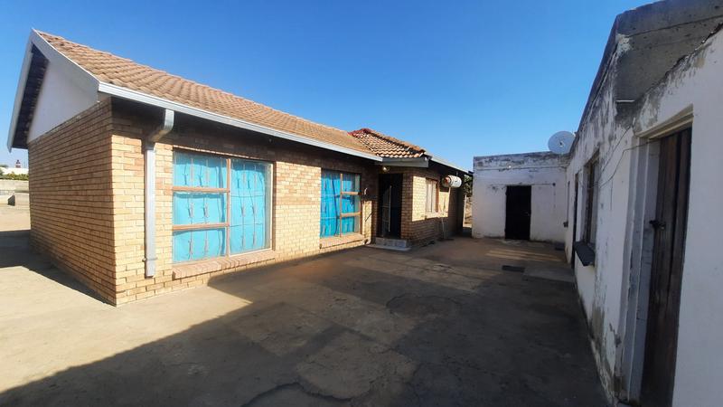 5 Bedroom Property for Sale in Seshego Limpopo