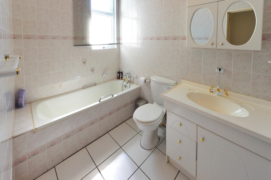 To Let 4 Bedroom Property for Rent in White River Ext 18 Mpumalanga