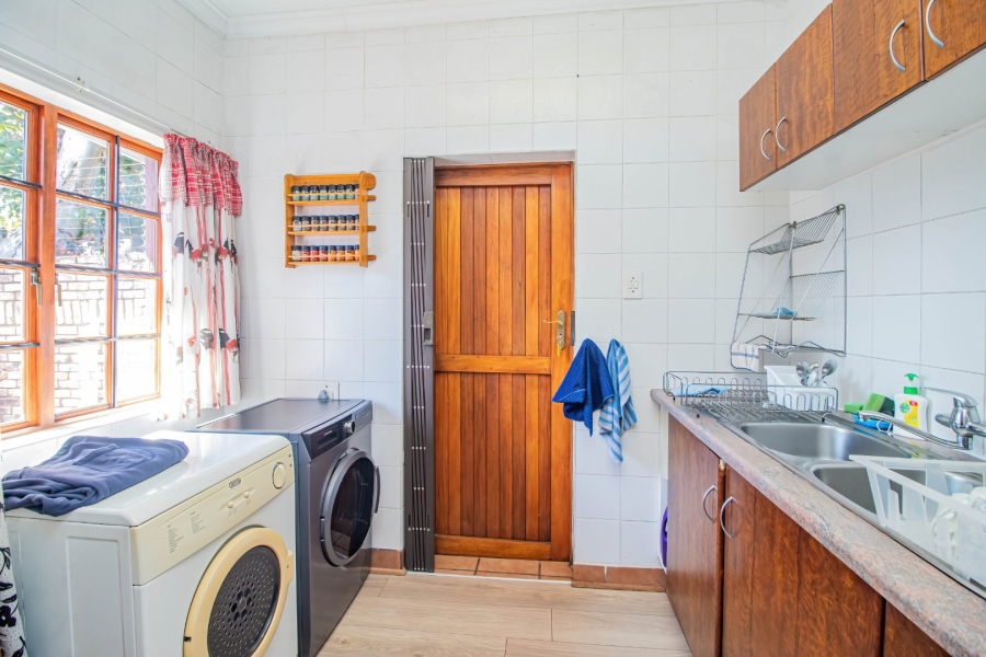 To Let 3 Bedroom Property for Rent in White River Ext 15 Mpumalanga