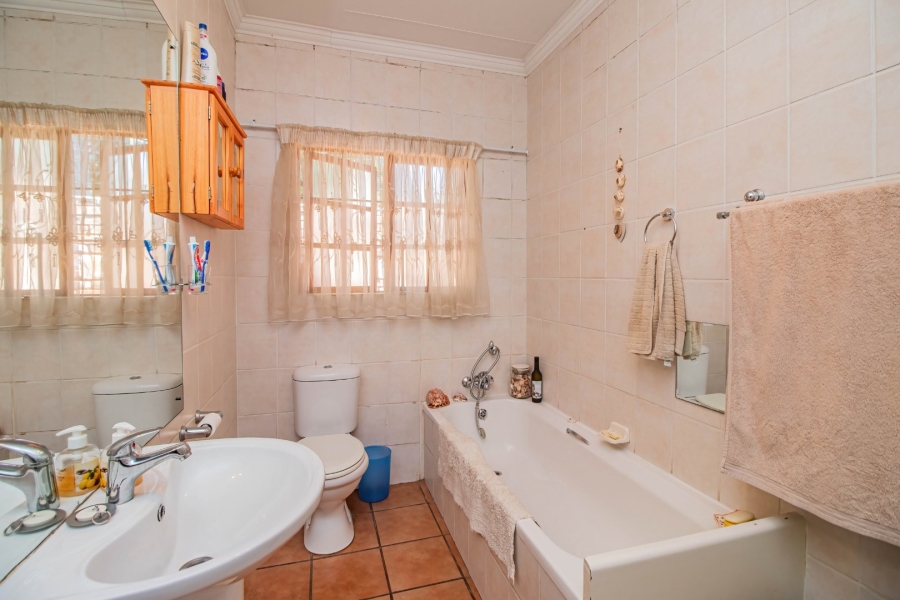 To Let 3 Bedroom Property for Rent in White River Ext 15 Mpumalanga