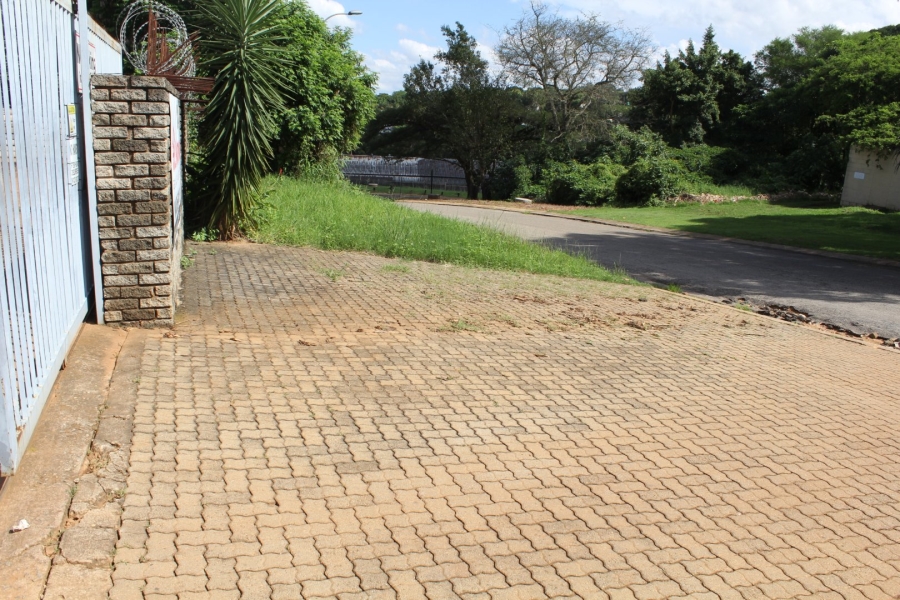To Let Commercial Property for Rent in White River Industrial Mpumalanga