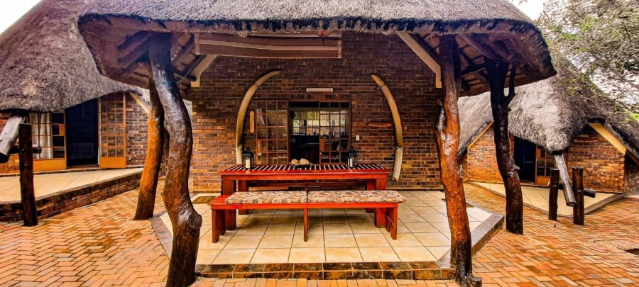 5 Bedroom Property for Sale in Marloth Park Mpumalanga