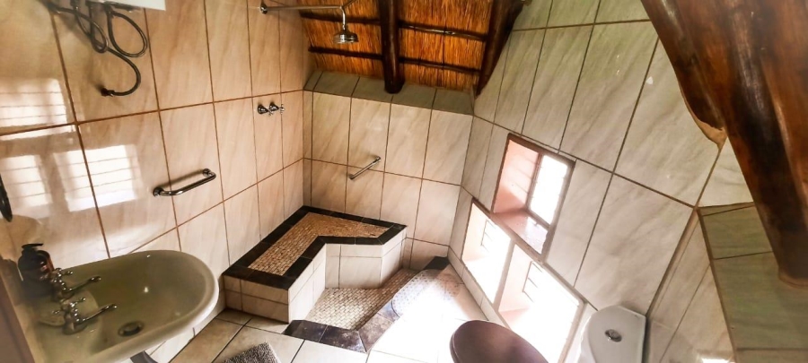 5 Bedroom Property for Sale in Marloth Park Mpumalanga