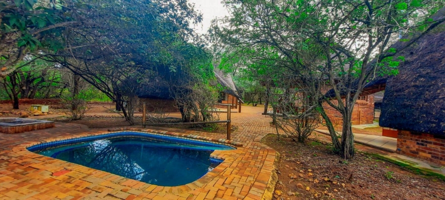 5 Bedroom Property for Sale in Marloth Park Mpumalanga