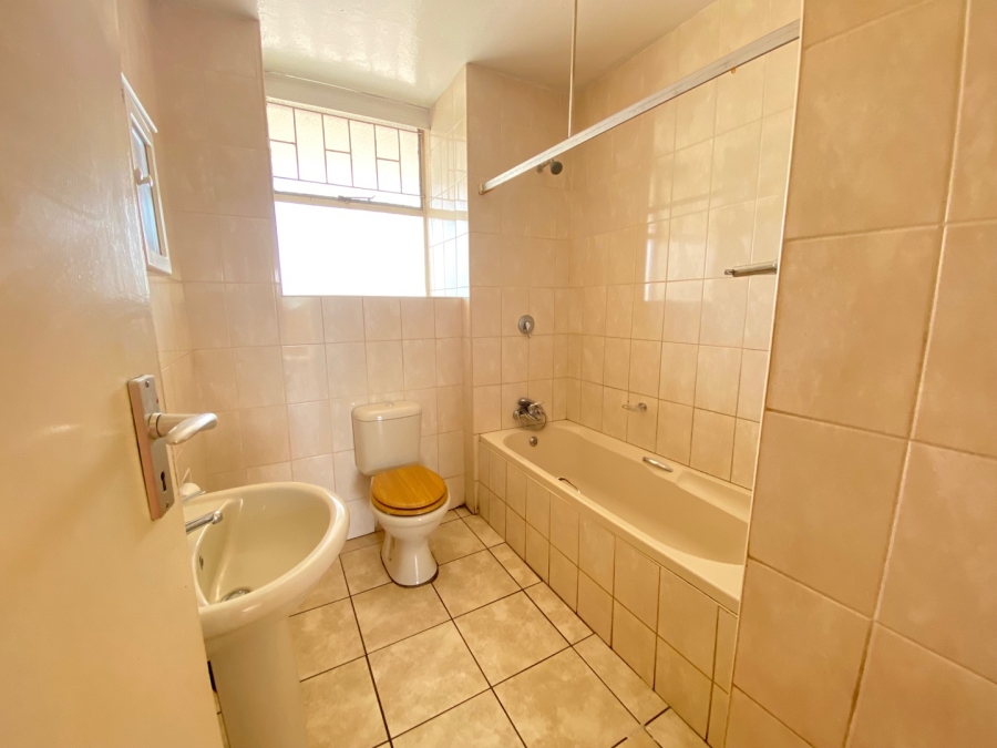 1 Bedroom Property for Sale in Middelburg Central Mpumalanga