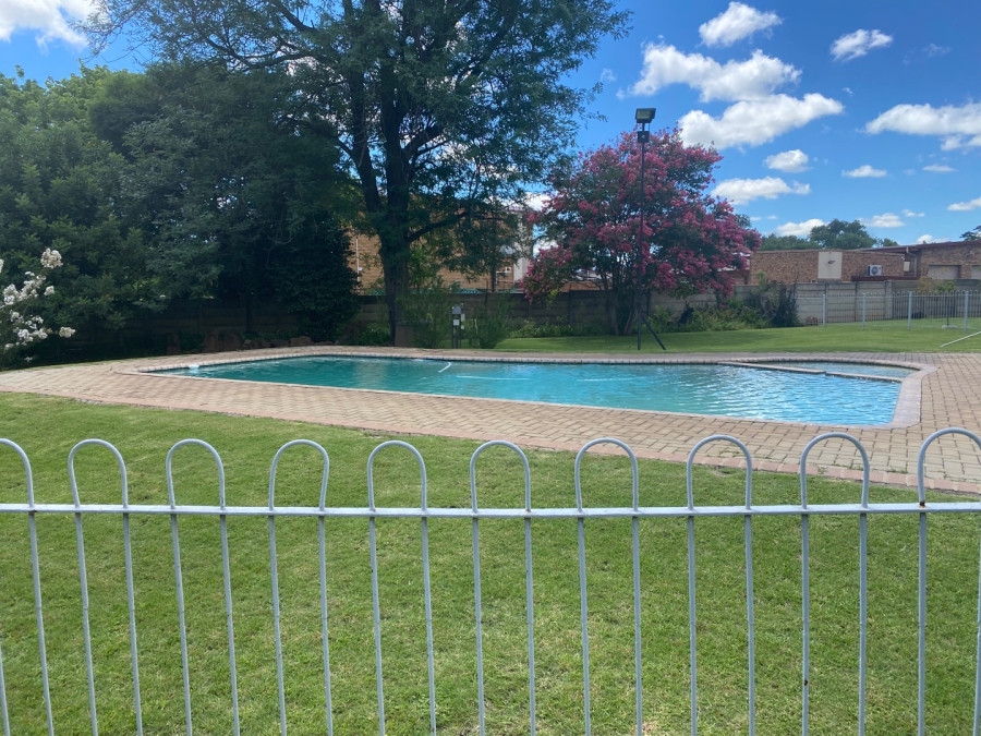 1 Bedroom Property for Sale in Middelburg Central Mpumalanga