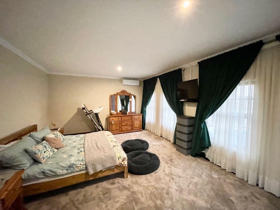 4 Bedroom Property for Sale in Suidheuwel Mpumalanga