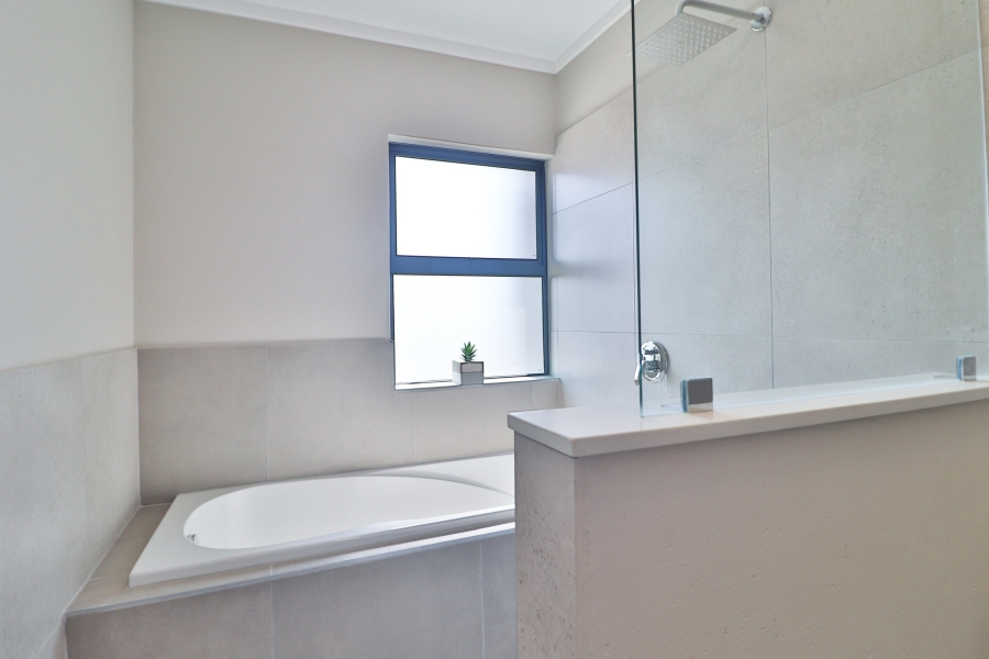 3 Bedroom Property for Sale in Stonehenge Mpumalanga