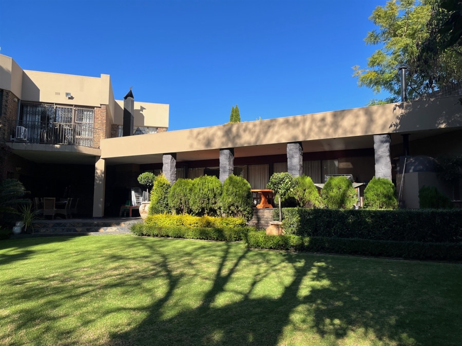 6 Bedroom Property for Sale in Die Heuwel Mpumalanga