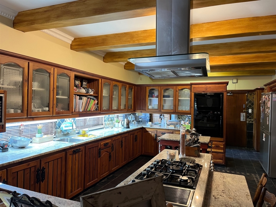6 Bedroom Property for Sale in Die Heuwel Mpumalanga